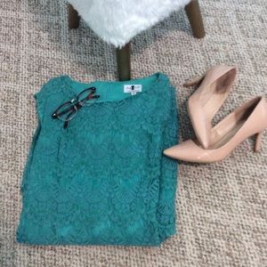 Dainty jewells long dress with lace green